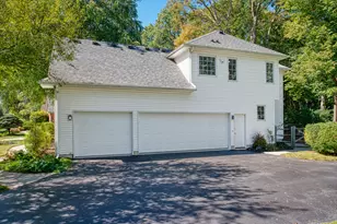 4090 Deerfield Woods Dr, Lambertville, MI 48144 - Photo 8