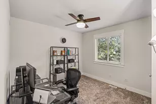 8491 Petoskey St, Kalamazoo, MI 49009 - Photo 12