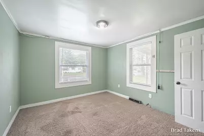 1559 Laughlin Drive NW, Grand Rapids, MI 49504 - Photo 10