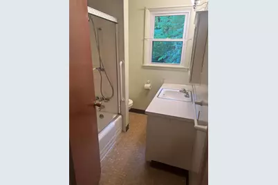 111 W Oak Street, Fruitport, MI 49415 - Photo 10