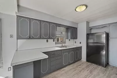 4039 Buchanan Avenue SW, Wyoming, MI 49548 - Photo 8
