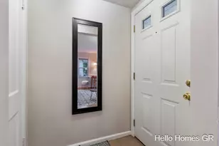 223 Leyden Ave SW, Grand Rapids, MI 49504 - Photo 4