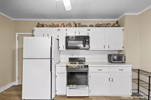 1131 Race St NE, Grand Rapids, MI 49503 - Photo 8