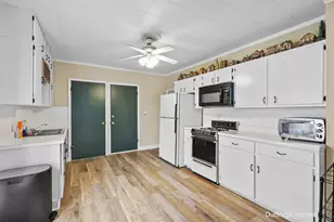 1131 Race St NE, Grand Rapids, MI 49503 - Photo 4