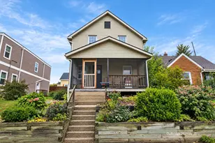 1131 Race St NE, Grand Rapids, MI 49503 - Photo 1
