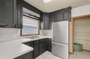 132 W Territorial Road W, Battle Creek, MI 49015 - Photo 12