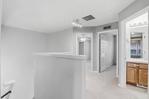 26649 Kirkway Dr, Woodhaven, MI 48183 - Photo 14