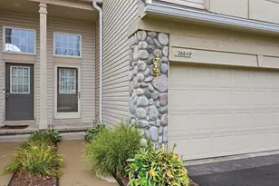 26649 Kirkway Dr, Woodhaven, MI 48183 - Photo 2