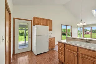 2921 Hunters Pl, Kalamazoo, MI 49048 - Photo 12