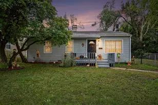 265 Ardmoor Dr, Battle Creek, MI 49037 - Photo 2