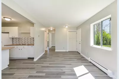 9275 Brookside Drive #Unit B, Whitmore Lake, MI 48189 - Photo 10