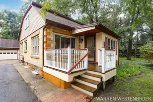 264 Rose St, Holland, MI 49424 - Photo 2