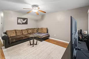 25151 Pearl St, Roseville, MI 48066 - Photo 6