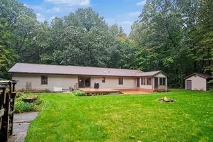2202 11 Mile Rd NE, Rockford, MI 49341 - Photo 28