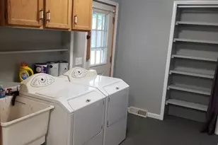 1596 McGraft St, Muskegon, MI 49441 - Photo 24