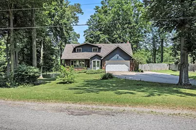 2569 Ridgewood Trail, Berrien Springs, MI 49103 - Photo 2