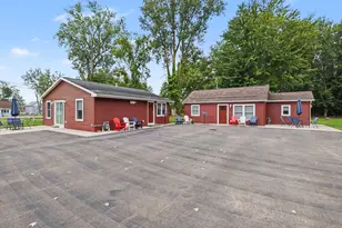 5568 Paw Paw Lake Rd, Coloma, MI 49038 - Photo 4