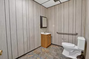 439 W Columbia Ave, Battle Creek, MI 49015 - Photo 22