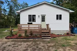 772 N Sycamore Rd, Howard City, MI 49329 - Photo 2