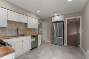 24601 Carlysle St, Dearborn, MI 48124 - Photo 22