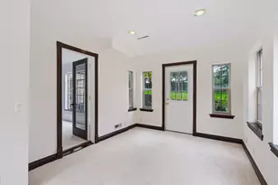 1761 Chevy Chase Blvd, Kalamazoo, MI 49008 - Photo 10