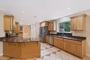 1761 Chevy Chase Blvd, Kalamazoo, MI 49008 - Photo 18