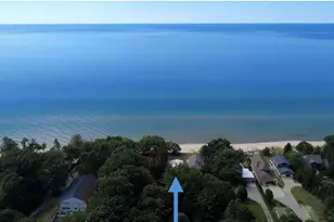 5865 Lakeshore Ave, Holland, MI 49424 - Photo 4