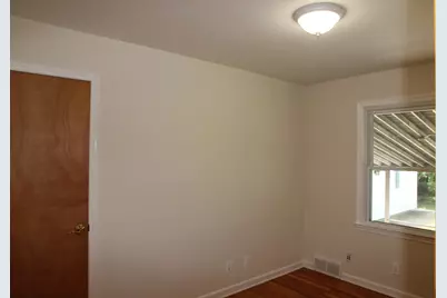 23541 Meadowlark Avenue, Oak Park, MI 48237 - Photo 8
