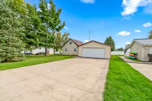 14800 Lark Dr, Camden, MI 49232 - Photo 10
