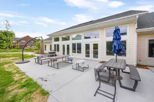 560 Little Lake Dr, Ann Arbor, MI 48103 - Photo 12