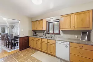 236 W South St, Hastings, MI 49058 - Photo 8