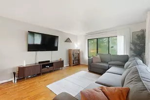 236 W South St, Hastings, MI 49058 - Photo 4