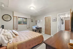 236 W South St, Hastings, MI 49058 - Photo 12