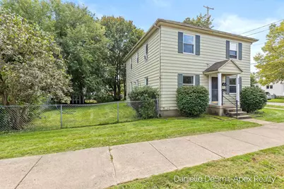 956 Hovey Street SW, Grand Rapids, MI 49504 - Photo 2