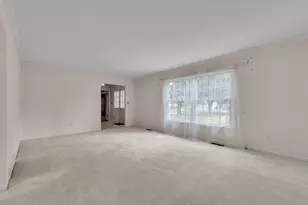 3431 Surrey Dr, Saline, MI 48176 - Photo 8