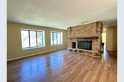 2536 Tricia Drive, Jackson, MI 49201 - Photo 2
