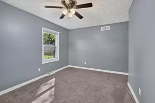 1525 Devonshire Rd, Jackson, MI 49203 - Photo 26