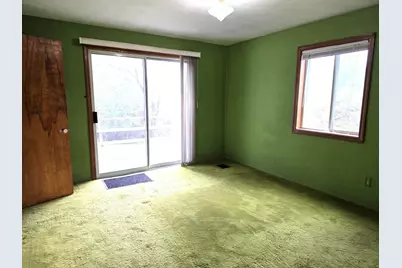 916 Lincoln Lake Avenue SE, Lowell, MI 49331 - Photo 10