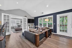 1349 Heatherwood Ln, Ann Arbor, MI 48108 - Photo 14