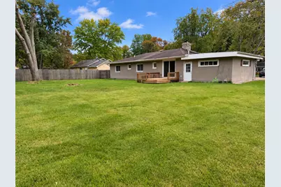 1637 Grove Avenue, Benton Harbor, MI 49022 - Photo 28