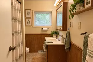 1637 Grove Ave, Benton Harbor, MI 49022 - Photo 14