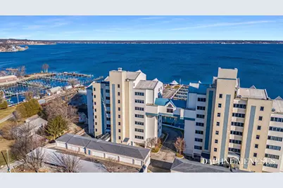 2964 Lakeshore Drive #E403, Muskegon, MI 49441 - Photo 4