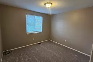 2048 N Sheldon Rd, Canton, MI 48187 - Photo 12