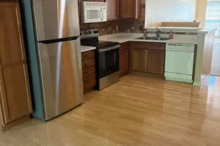 660 Village Ln, Milford, MI 48381 - Photo 4