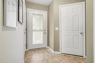 2942 Windswept Ct, Holland, MI 49424 - Photo 8