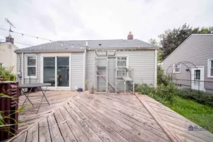 3589 Buckingham Ave, Berkley, MI 48072 - Photo 8