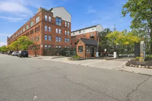 6533 E Jefferson Ave, Detroit, MI 48207 - Photo 26