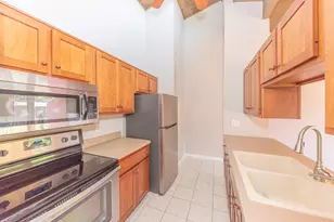 2405 Packard Rd, Ann Arbor, MI 48104 - Photo 20