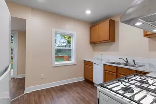 511 Emerald Ave NE, Grand Rapids, MI 49503 - Photo 8