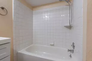 511 Emerald Ave NE, Grand Rapids, MI 49503 - Photo 14